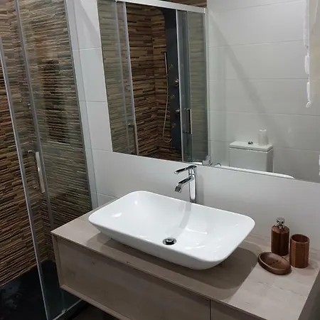 Comfortable And Cozy One Bedroom Flat In Апартаменты